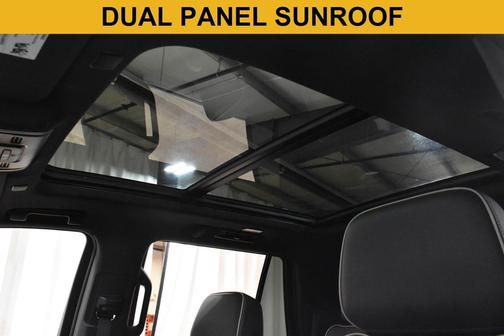 Midnight Blue Metallic 2023 GMC Yukon SLT