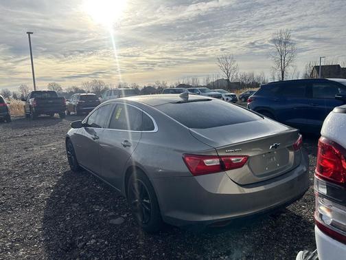 2017 Chevrolet Malibu 1LT