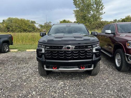 2024 Chevrolet Silverado 1500 ZR2