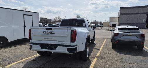 WHITE 2026 GMC Sierra 3500 Denali