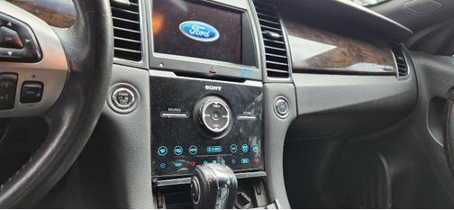 2019 Ford Taurus Limited
