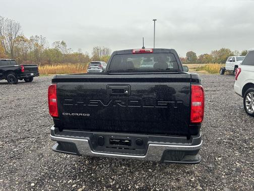 2022 Chevrolet Colorado WT
