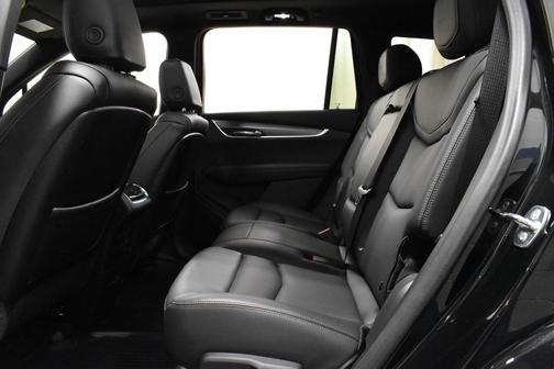 2024 Cadillac XT6 Luxury AWD