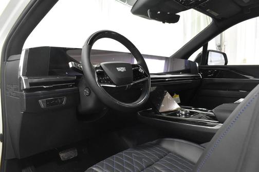 2025 Cadillac Escalade IQ Luxury 1