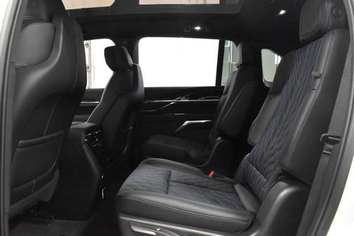 2025 Cadillac Escalade IQ Luxury 1
