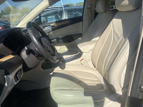 2016 Lincoln MKC Select