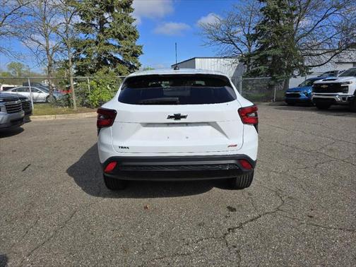 2025 Chevrolet Trax FWD 1RS