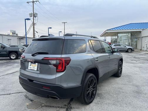 2022 GMC Acadia AWD SLE