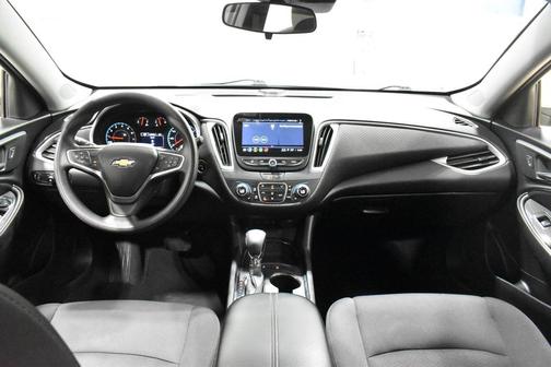 Summit White 2023 Chevrolet Malibu FWD 1LT