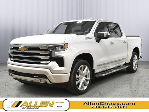 Iridescent Pearl Tricoat 2025 Chevrolet Silverado 1500 High Country