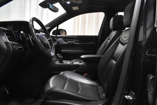 Stellar Black Metallic 2020 Cadillac XT6 Sport AWD