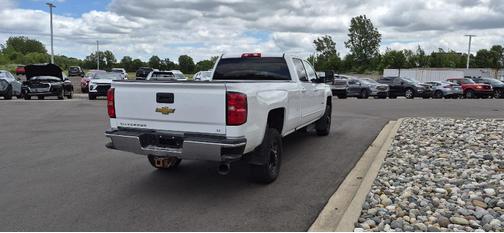 WHITE 2019 Chevrolet Silverado 2500 LT