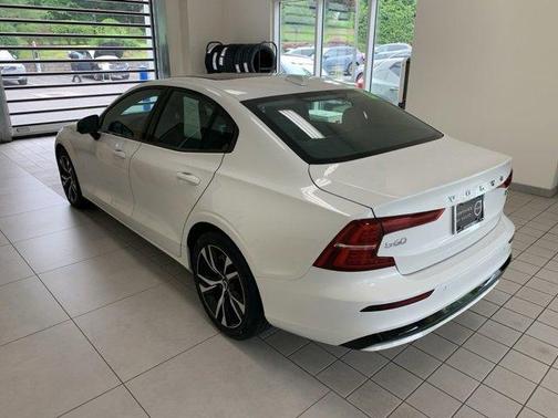 2025 Volvo S60 B5 Core