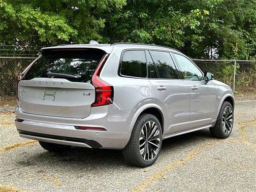 2026 Volvo XC90 B6 Ultra Dark Theme 7-Seater