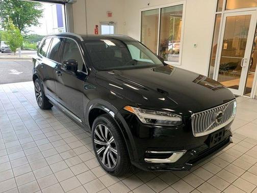 2024 Volvo XC90 B5 Core Bright Theme