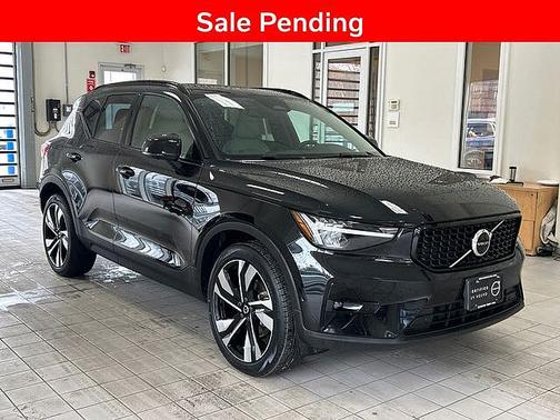 2023 Volvo XC40 Plus