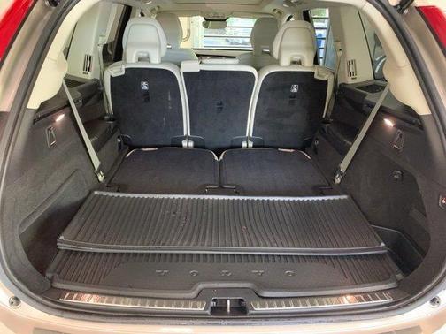 2024 Volvo XC90 B6 Plus Bright Theme 7-Seater