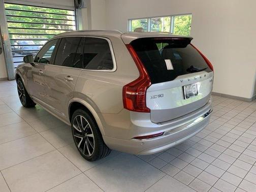 2024 Volvo XC90 B6 Plus Bright Theme 7-Seater