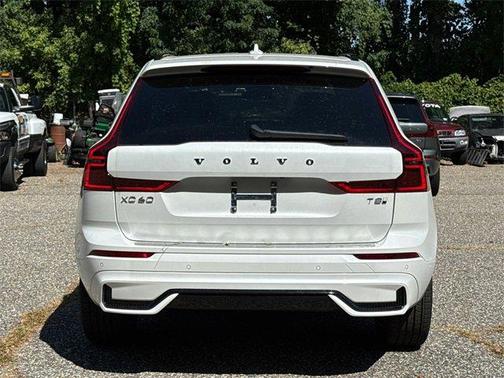 2026 Volvo XC60 Plug-In Hybrid T8 Plus