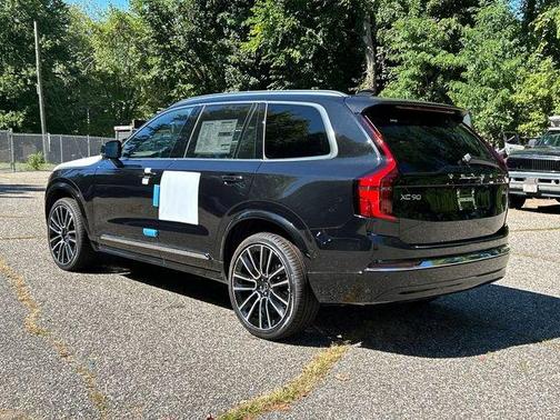 2026 Volvo XC90 B6 Plus 7-Seater