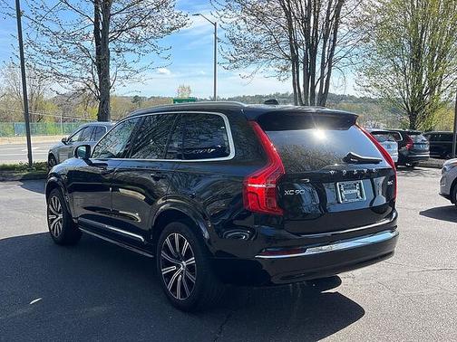 Onyx Black 2023 Volvo XC90 Plus