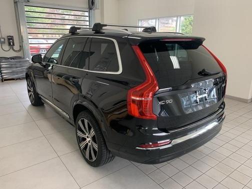 2023 Volvo XC90 B6 Ultimate 7-Seater