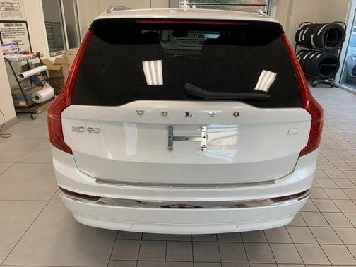 2023 Volvo XC90 Recharge Plug-In Hybrid T8 Plus Bright Theme 7 Passenger