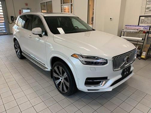 2023 Volvo XC90 Recharge Plug-In Hybrid T8 Plus Bright Theme 7 Passenger