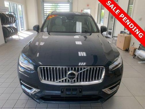 2024 Volvo XC90 B6 Ultimate Bright Theme 7-Seater