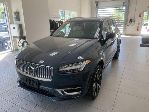2024 Volvo XC90 B6 Ultimate Bright Theme 7-Seater