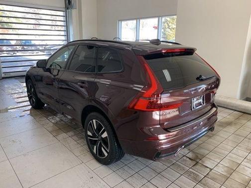 2026 Volvo XC60 B5 Plus