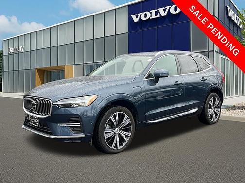 Denim Blue 2023 Volvo XC60 Plus