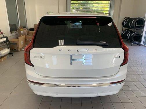 2026 Volvo XC90 B6 Plus 7-Seater