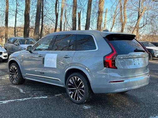2026 Volvo XC90 B6 Plus 7-Seater