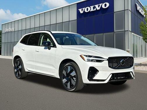 2025 Volvo XC60 Plug-In Hybrid T8 Plus
