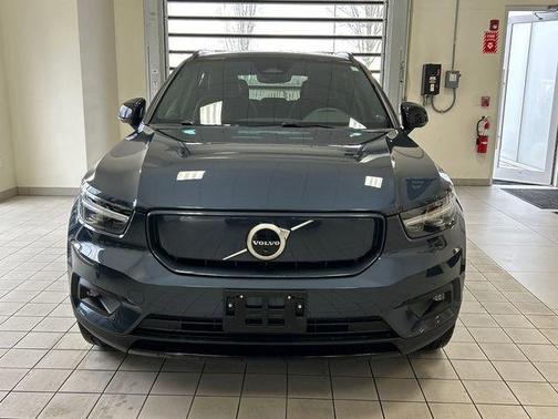 2022 Volvo XC40 Recharge Pure Electric P8 Twin Plus