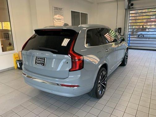 2026 Volvo XC90 B5 Plus 7-Seater