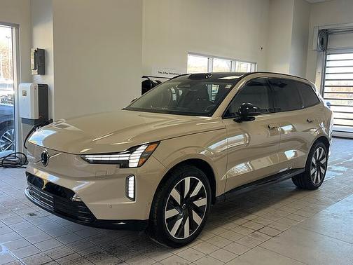 2025 Volvo EX90 Ultra