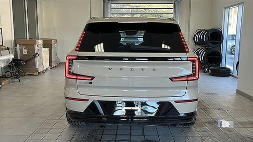 2025 Volvo EX90 Ultra