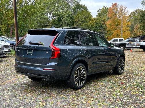 2026 Volvo XC90 B6 Ultra Dark Theme 7-Seater