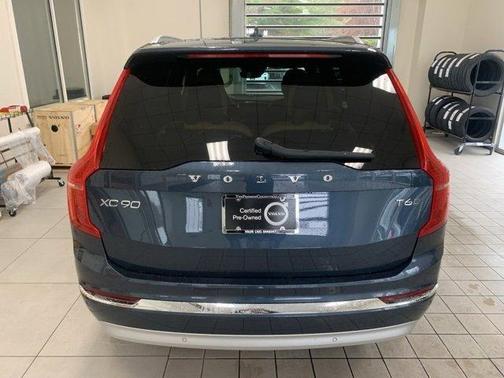 2022 Volvo XC90 T6 Inscription 7 Passenger