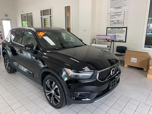 2022 Volvo XC40 T5 Inscription