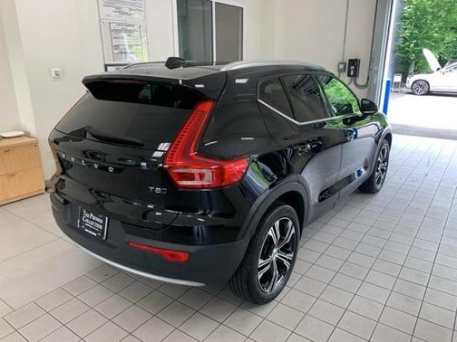 2022 Volvo XC40 T5 Inscription