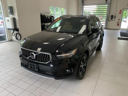 2022 Volvo XC40 T5 Inscription