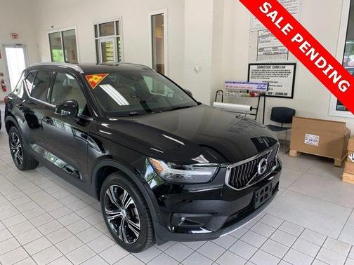 2022 Volvo XC40 T5 Inscription