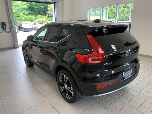 2022 Volvo XC40 T5 Inscription