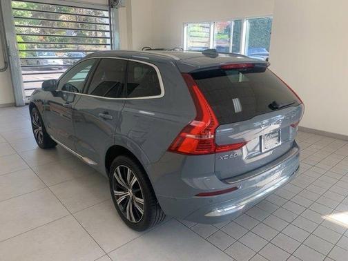 2022 Volvo XC60 B5 Inscription