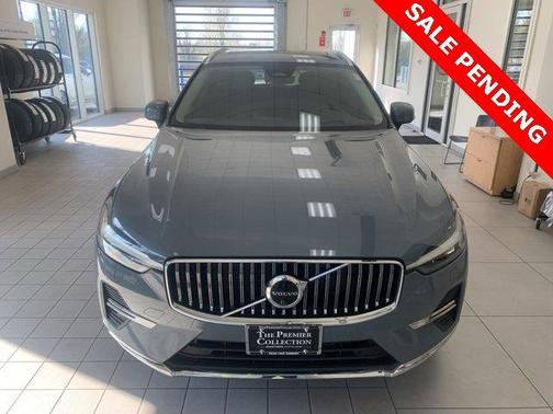 2022 Volvo XC60 B5 Inscription