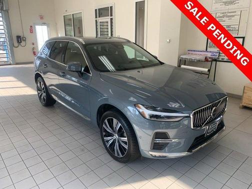 2022 Volvo XC60 B5 Inscription