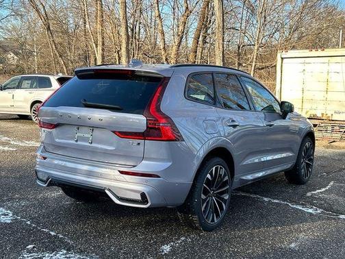 2026 Volvo XC60 B5 Ultra